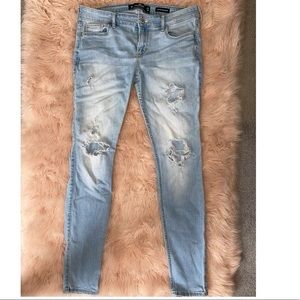 Hollister light wash ripped jeans 9R